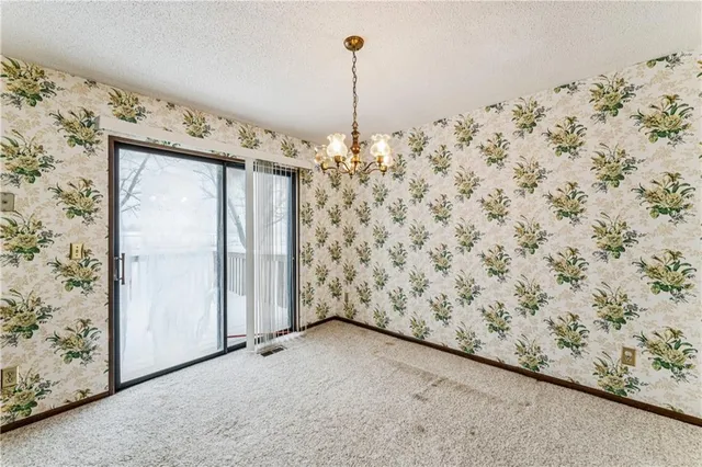 $300,000 | 13021 222nd Street, Linwood, KS 66052