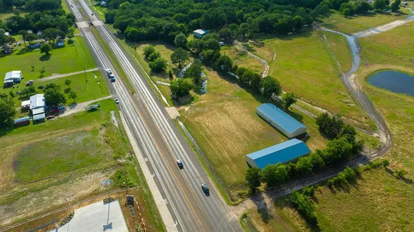 an aerial view of a yard