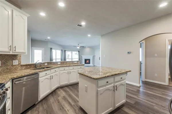 $2,700 | 5109 Keating Street, Fort Worth, TX 76244