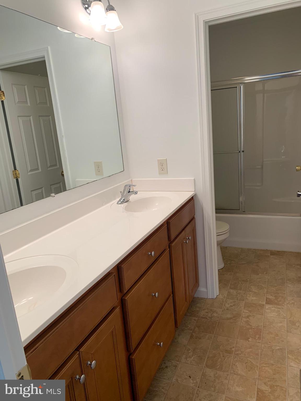 154 Spring Meadows Road Manchester, PA 17345 - Photo 41 of 48 2nd floor full bath