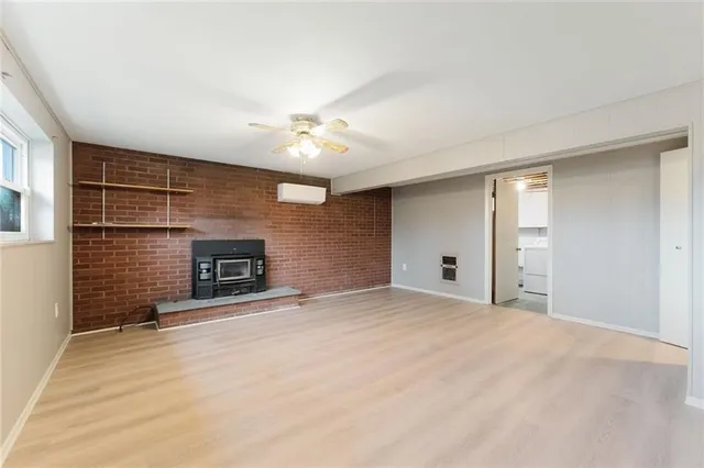 $284,995 | 8232 Steubenville Pike, Imperial, PA 15126