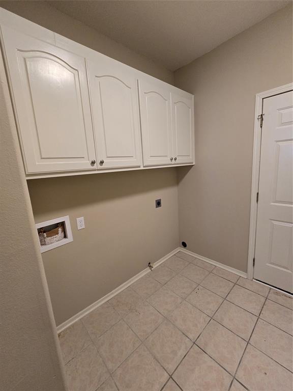 10407 Bethany State Line Road Bethany, LA 71007 - Photo 9 of 19 a view of room with cabinets