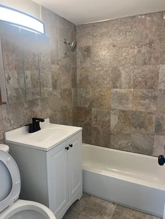 $1,600 | 10805 South Lloyd Drive, Unit 10, Worth, IL 60482