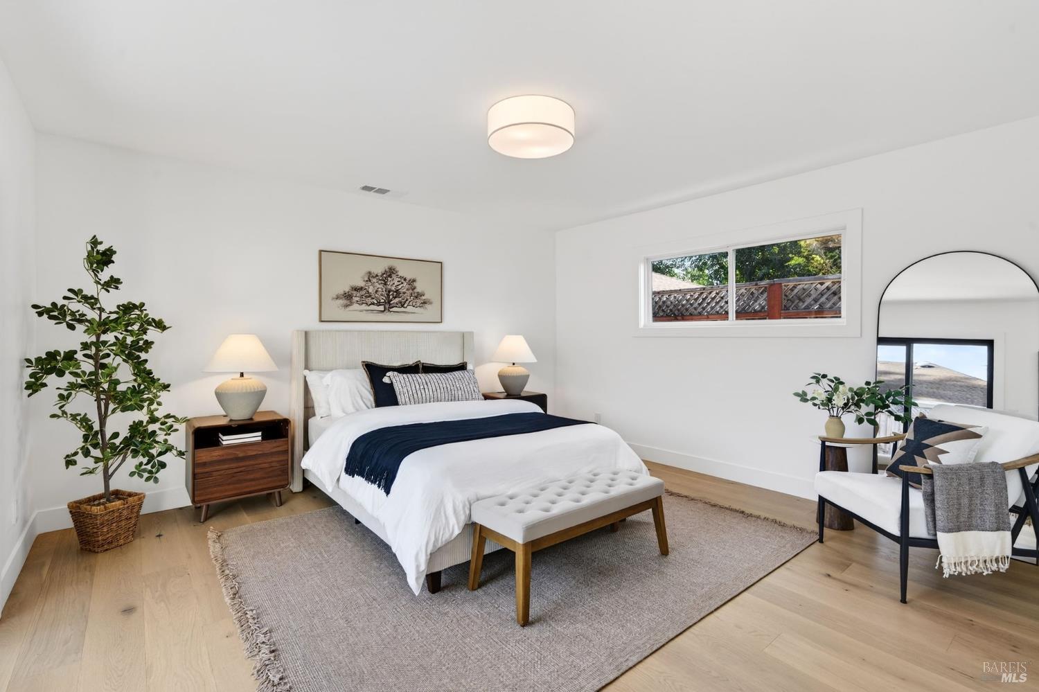 2034 Augustan Avenue Santa Rosa, CA 95404 - Photo 22 of 29 Primary ensuite