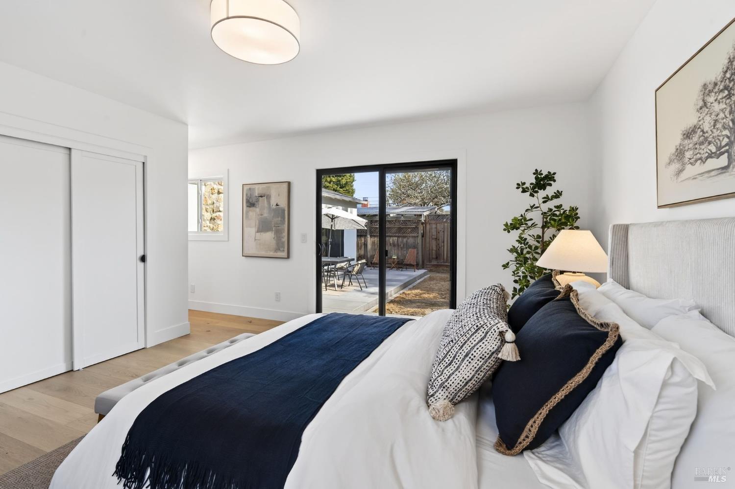 2034 Augustan Avenue Santa Rosa, CA 95404 - Photo 23 of 29 Primary ensuite