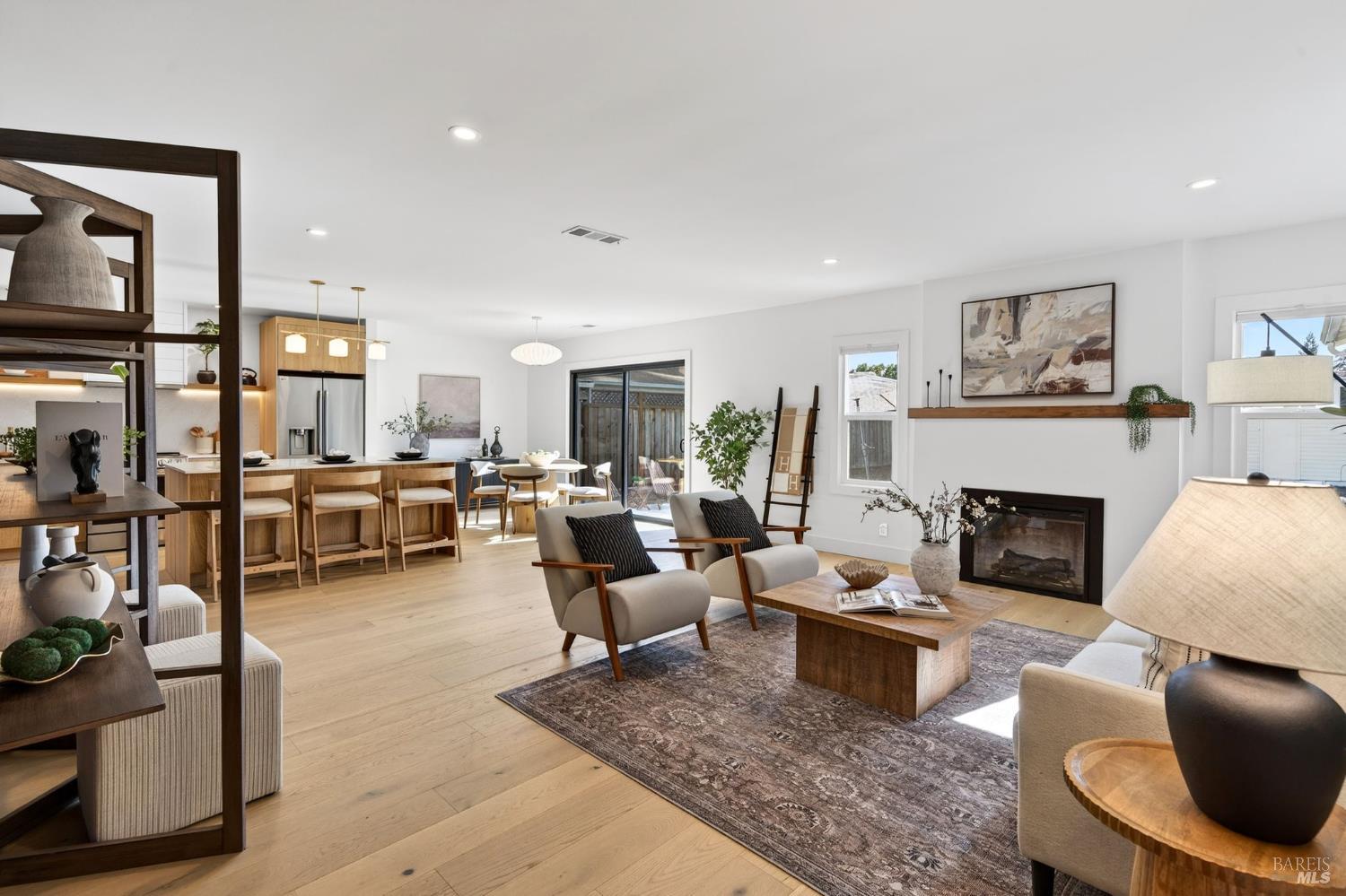 2034 Augustan Avenue Santa Rosa, CA 95404 - Photo 6 of 29 Main living space