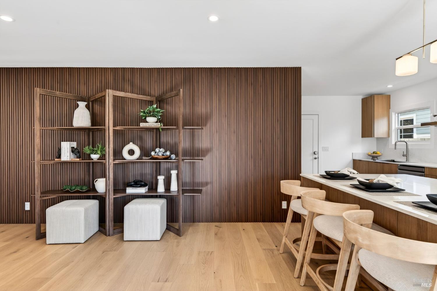 2034 Augustan Avenue Santa Rosa, CA 95404 - Photo 8 of 29 Feature wall