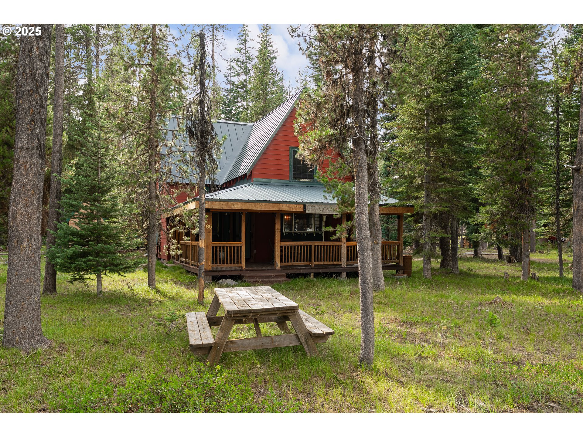 85 Diamond Lake Loop Chemult, OR 97731 - Photo 2 of 40