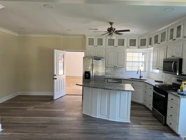 $254,600 | 27499 Tall Oaks Drive, Walker, LA 70785