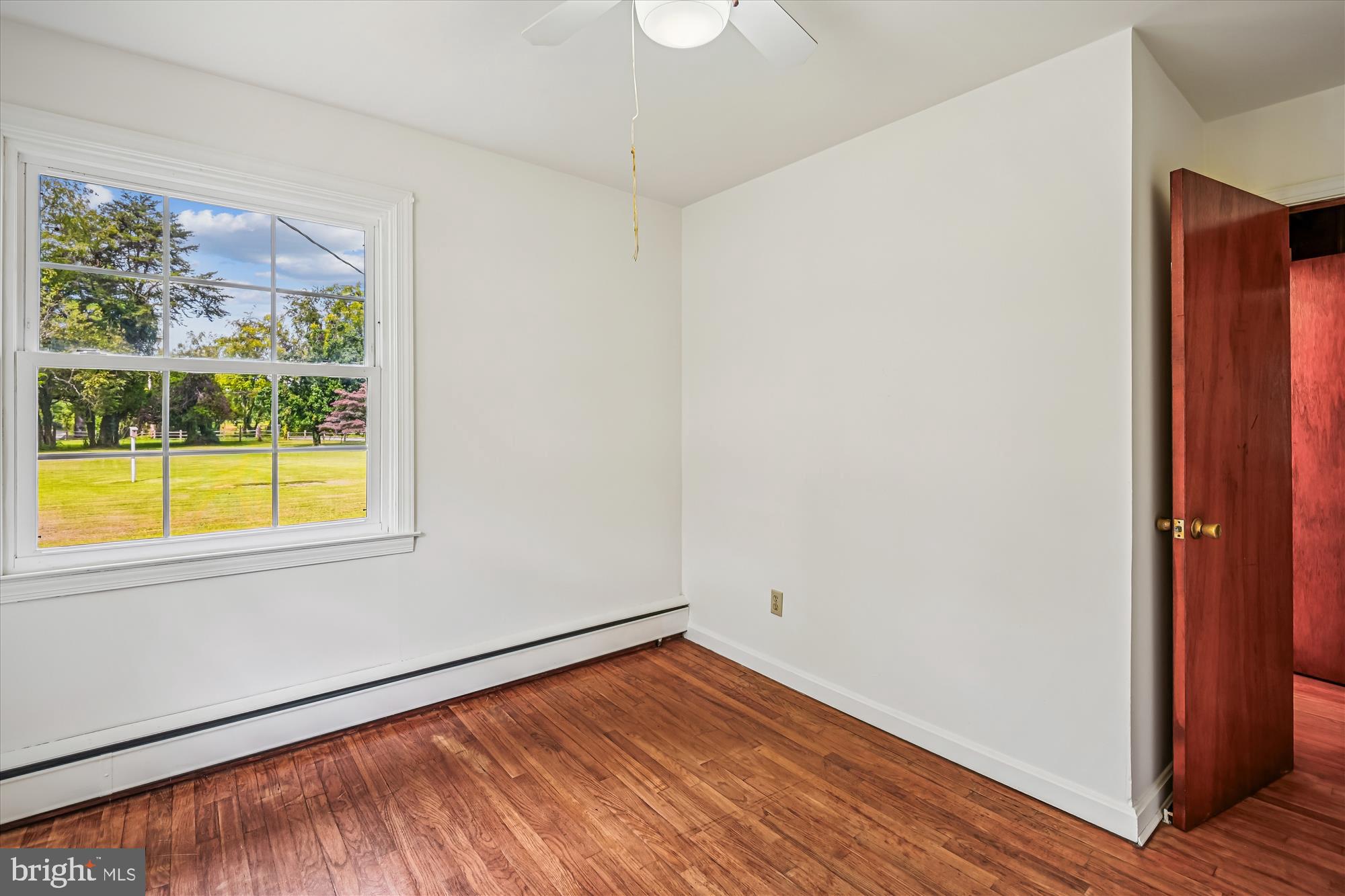 1836 Cherry Road Annapolis, MD 21409 - Photo 40 of 82 2nd Bright 'n' Breezy Bedroom
