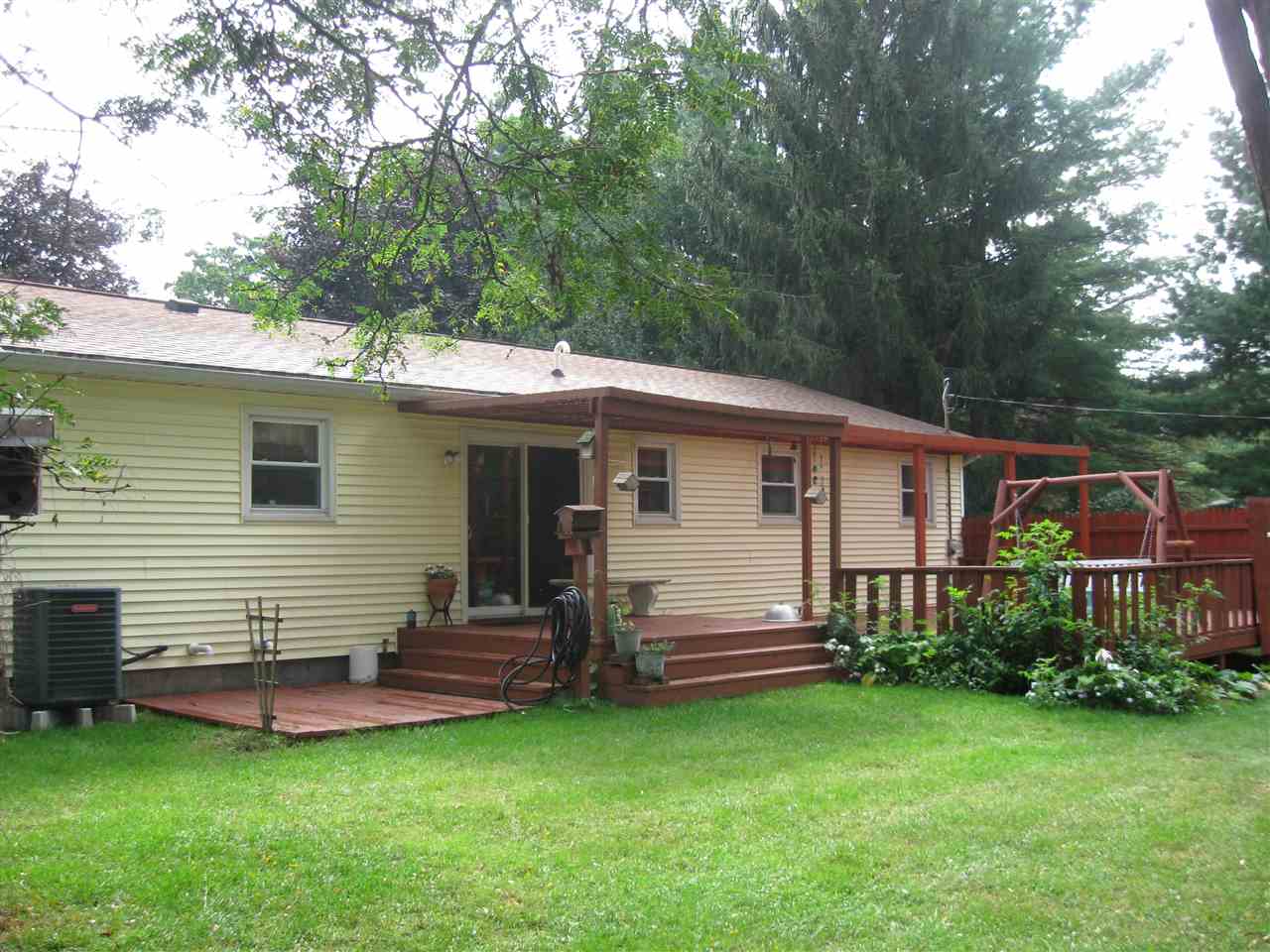 12790 Shaftsburg Road Perry, MI 48872 - Photo 4 of 8