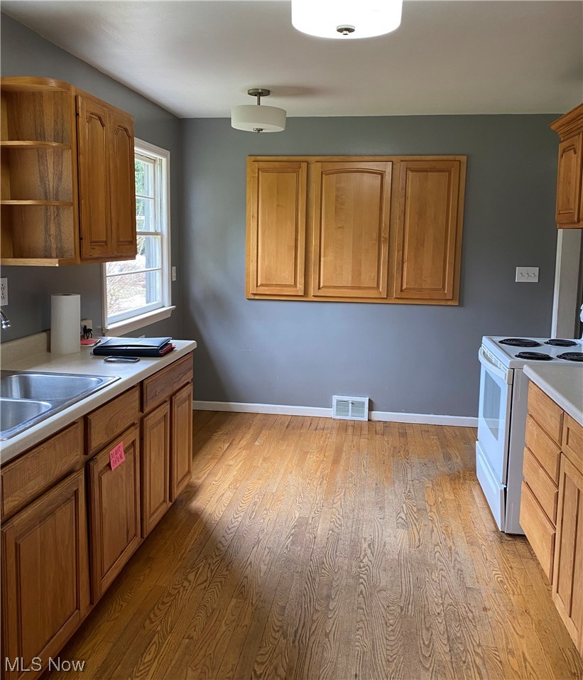12585 Butternut Road Burton, OH 44021 - Photo 3 of 19