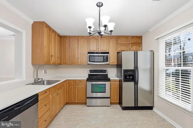 $2,400 | 310 I South 11th Street, Purcellville, VA 20132