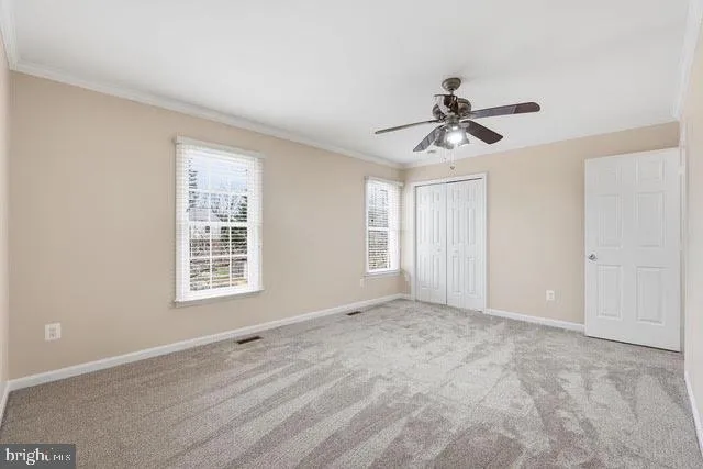 $2,400 | 310 I South 11th Street, Purcellville, VA 20132