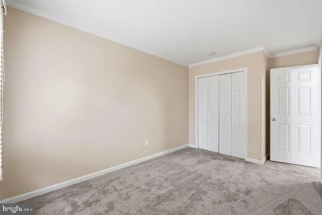 $2,400 | 310 I South 11th Street, Purcellville, VA 20132