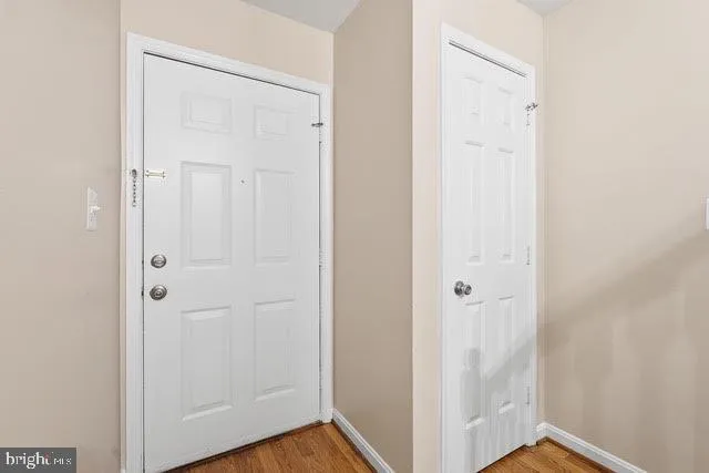 $2,400 | 310 I South 11th Street, Purcellville, VA 20132