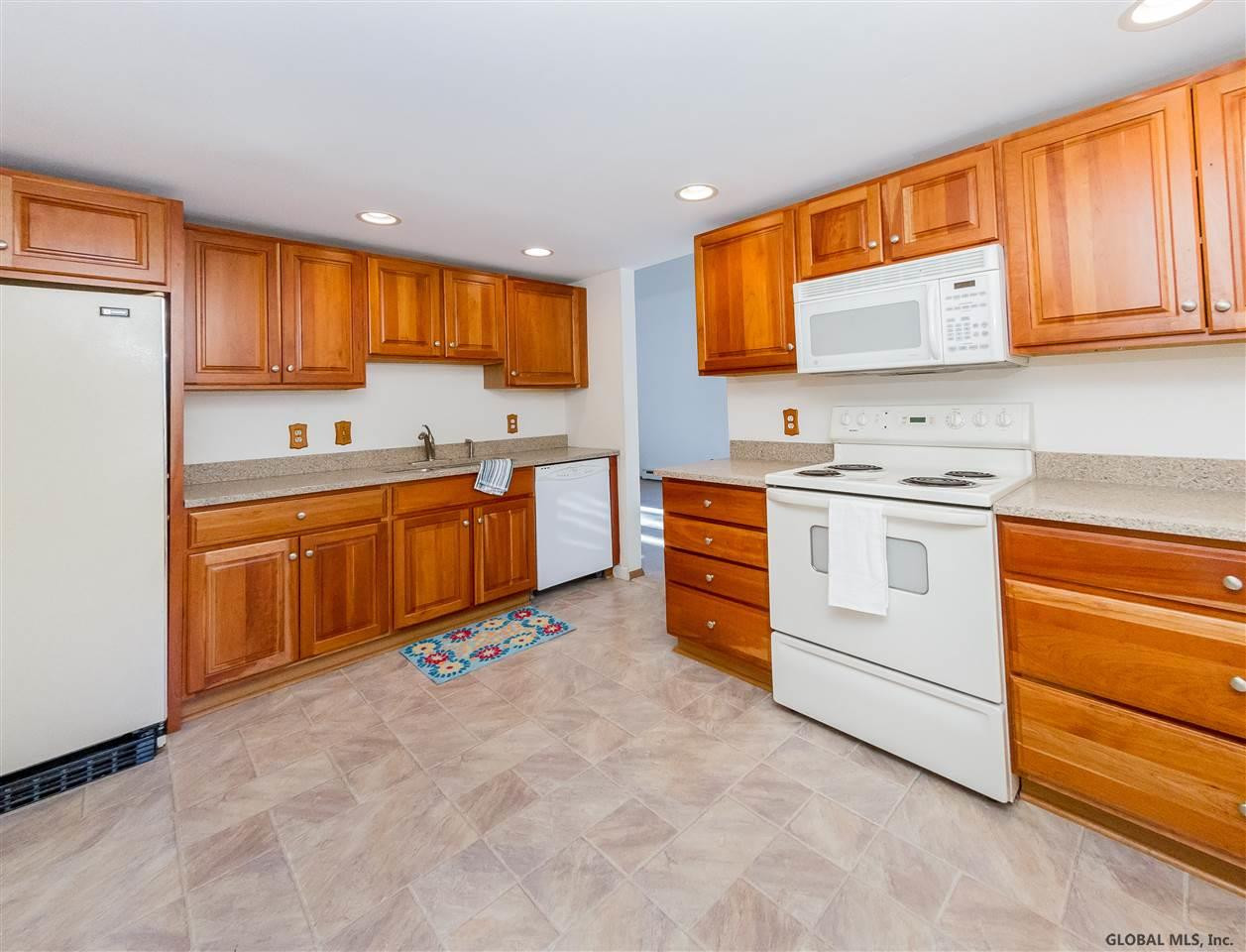 63 Thimbleberry Road Malta, NY 12020 - Photo 8 of 25 Photo 8