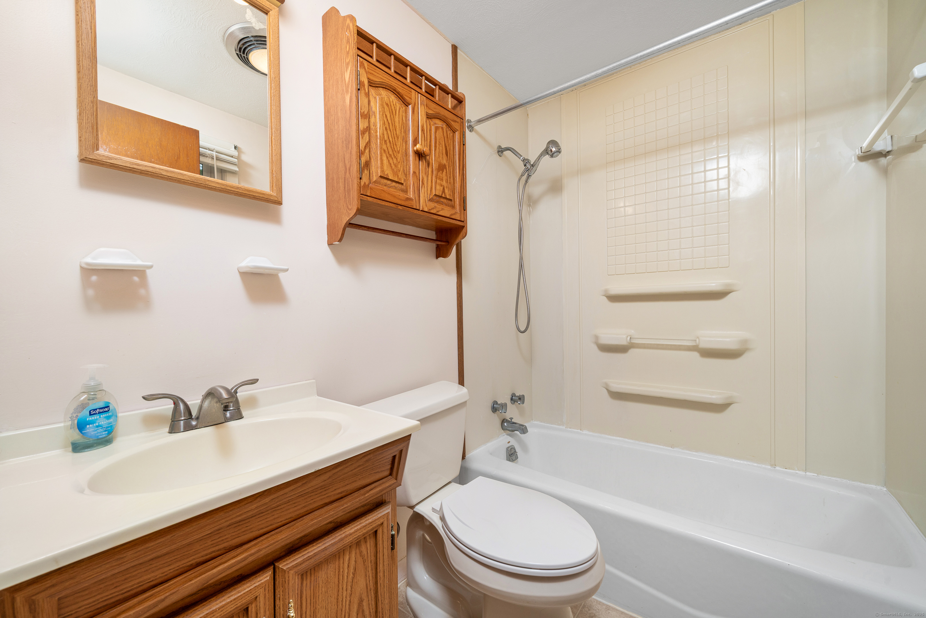 110 Coles Road Cromwell, CT 06416 - Photo 24 of 40 a bathroom with a sink a toilet and a bathtub