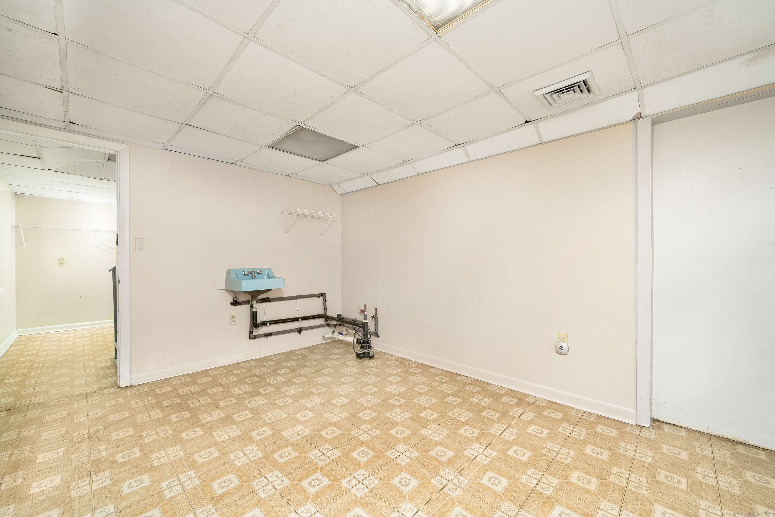 110 Coles Road Cromwell, CT 06416 - Photo 34 of 40