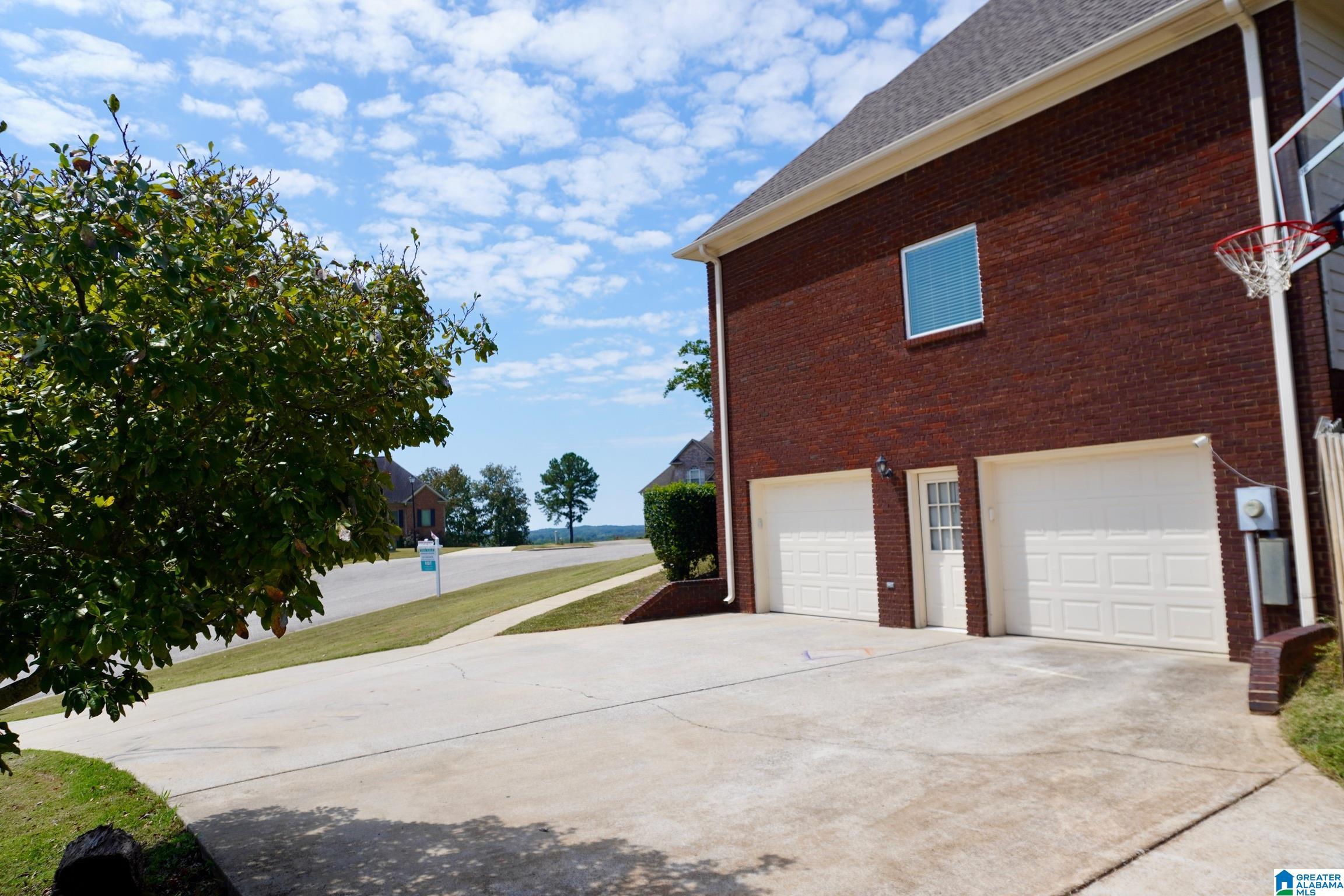 188 Savannah Lane Calera, AL 35040 - Photo 4 of 47