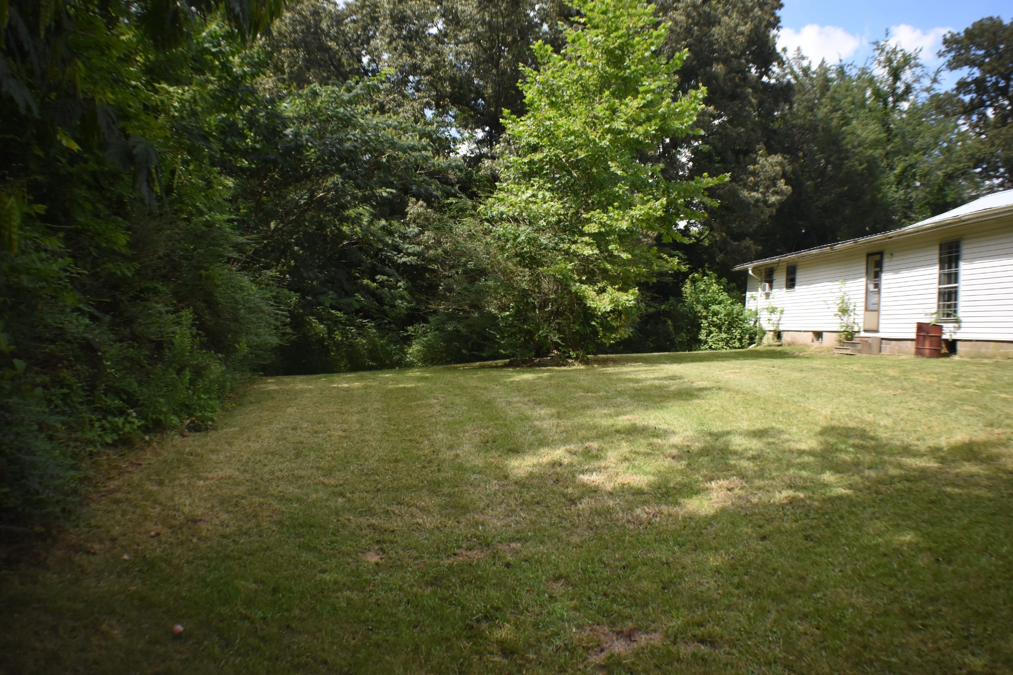 141 Maple Street Linden, TN 37096 - Photo 8 of 38