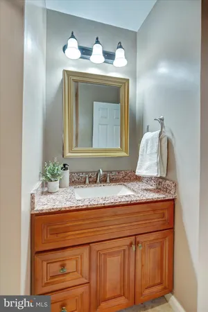 $1,099,900 | 3124 Ashburton Avenue, Herndon, VA 20171
