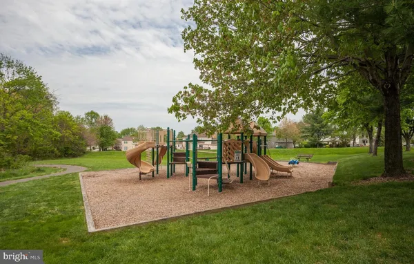 $1,099,900 | 3124 Ashburton Avenue, Herndon, VA 20171