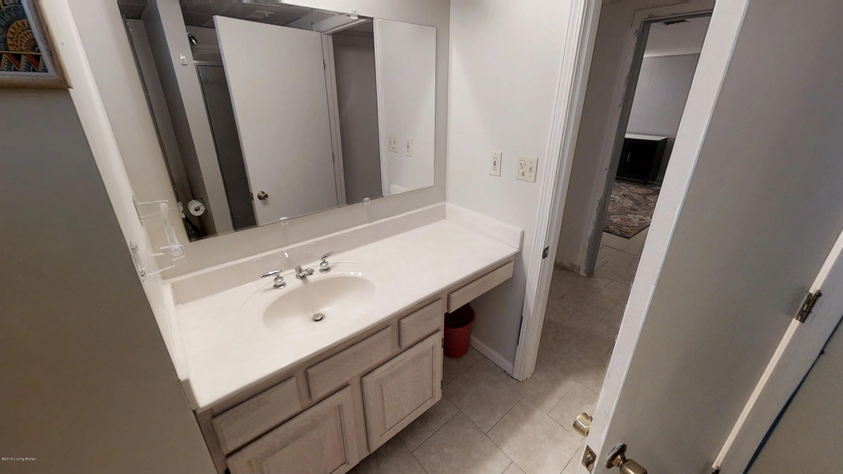 2515 Alanmede Road Louisville, KY 40205 - Photo 29 of 32 Basement Full Bath