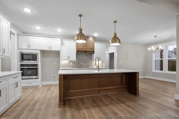 $629,900 | 3729 Riverhill Drive, Fayetteville, NC 28306