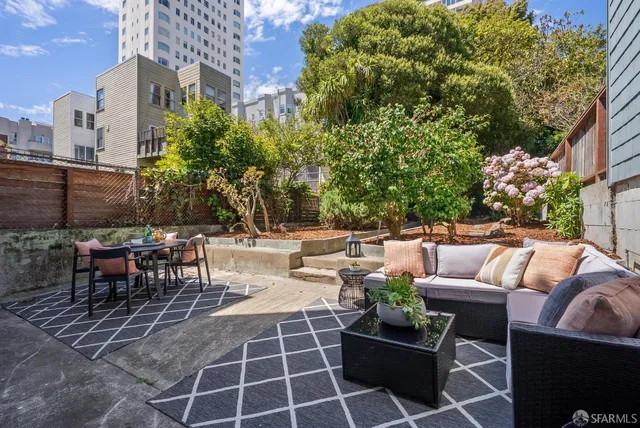$2,750,000 | 1162 Vallejo Street, San Francisco, CA 94109