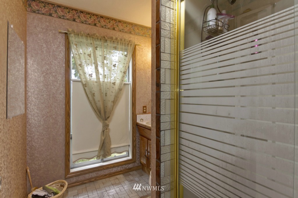 1636 Diamond Loop Bellingham, WA 98226 - Photo 13 of 25