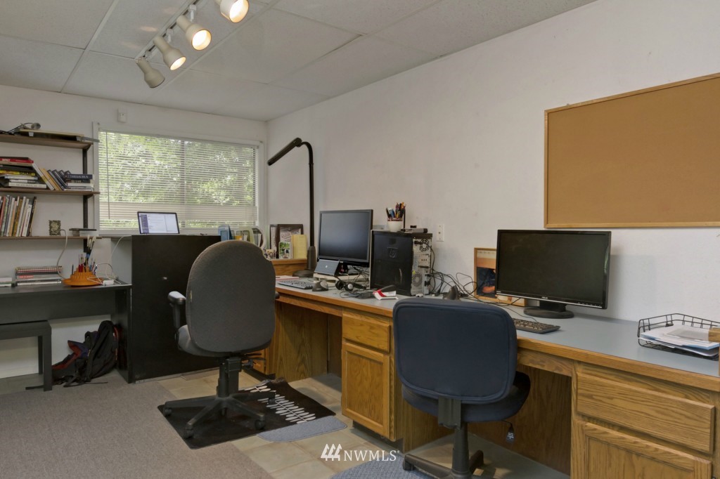 1636 Diamond Loop Bellingham, WA 98226 - Photo 15 of 25