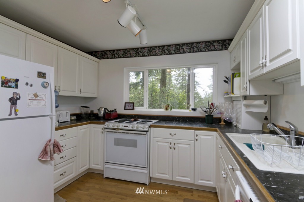 1636 Diamond Loop Bellingham, WA 98226 - Photo 6 of 25