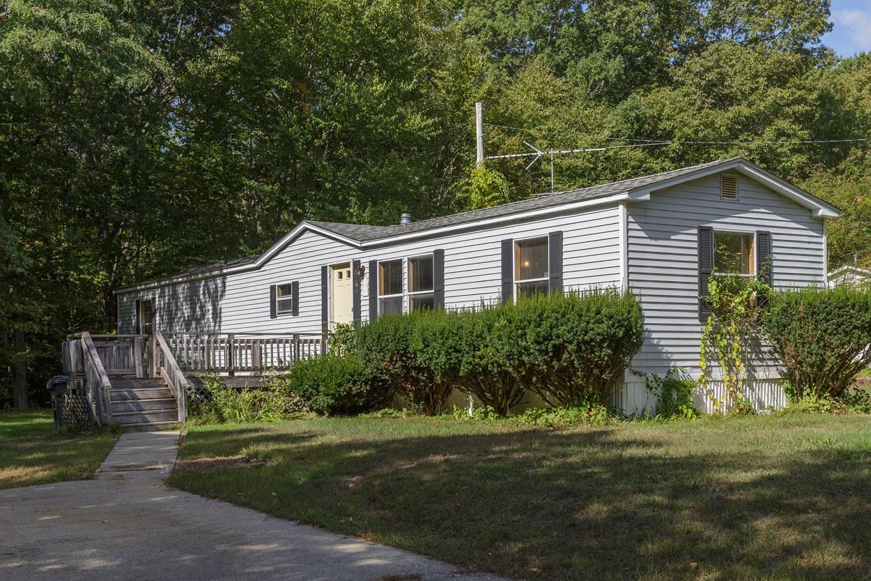 40 Squire Ridge Road Hampstead, NH 03841 - Photo 1 of 30