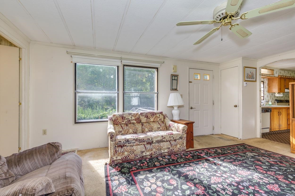40 Squire Ridge Road Hampstead, NH 03841 - Photo 5 of 30
