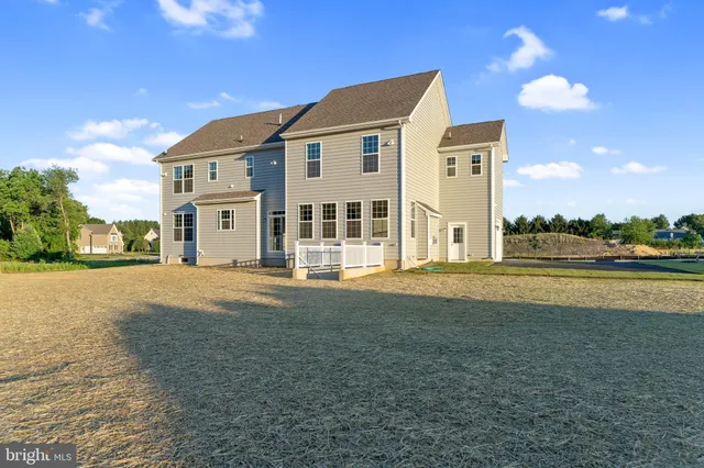 a view of deck and yard