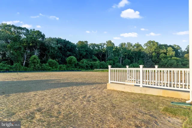 a view of entryway and hall
