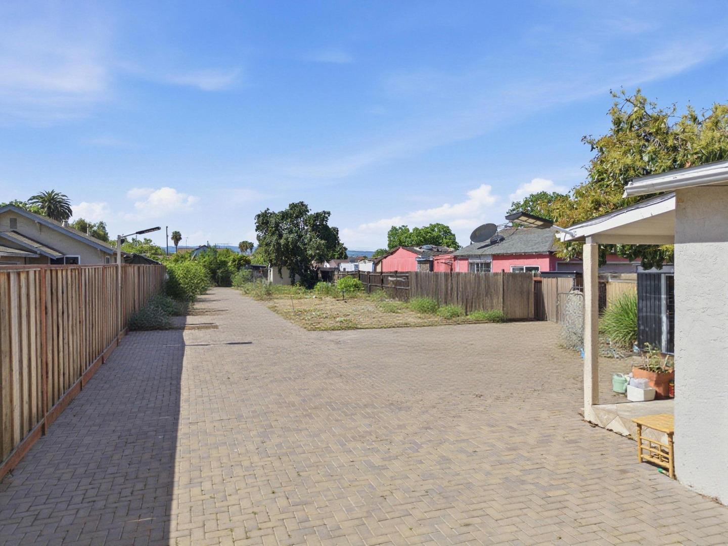 83 North King Road San Jose, CA 95116 - Photo 8 of 51 a view of a basket ball ground