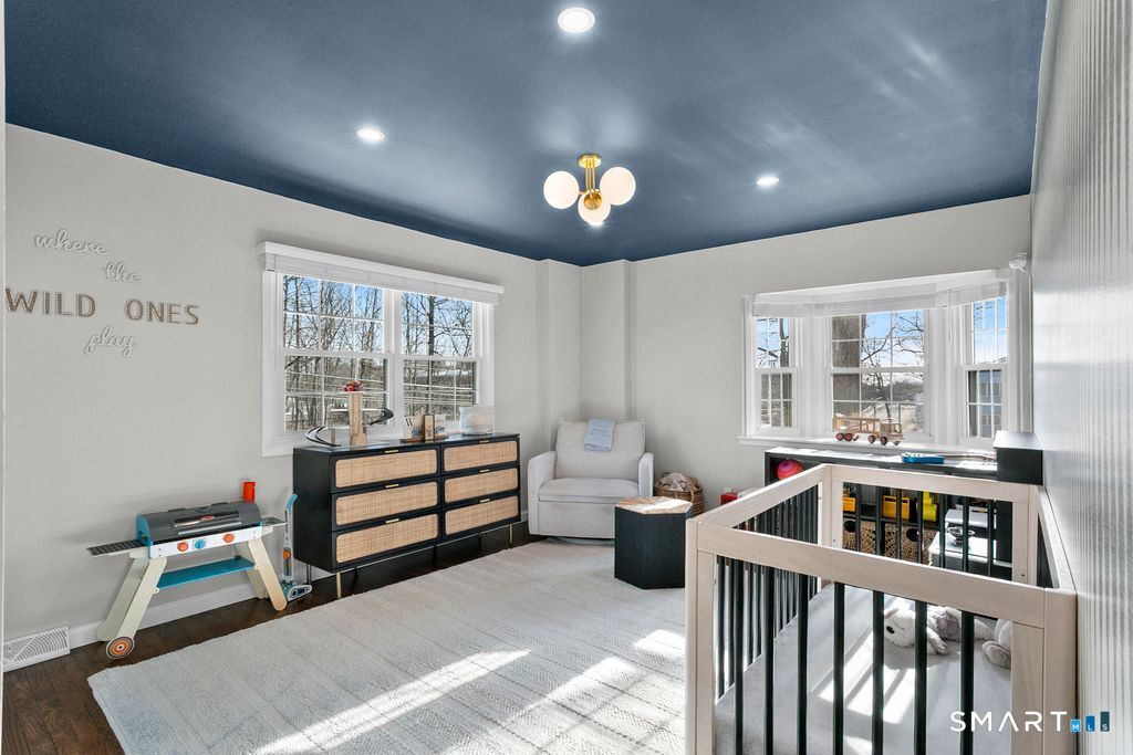 245 Unquowa Road, Unit 2 Fairfield, CT 06824 - Photo 19 of 25