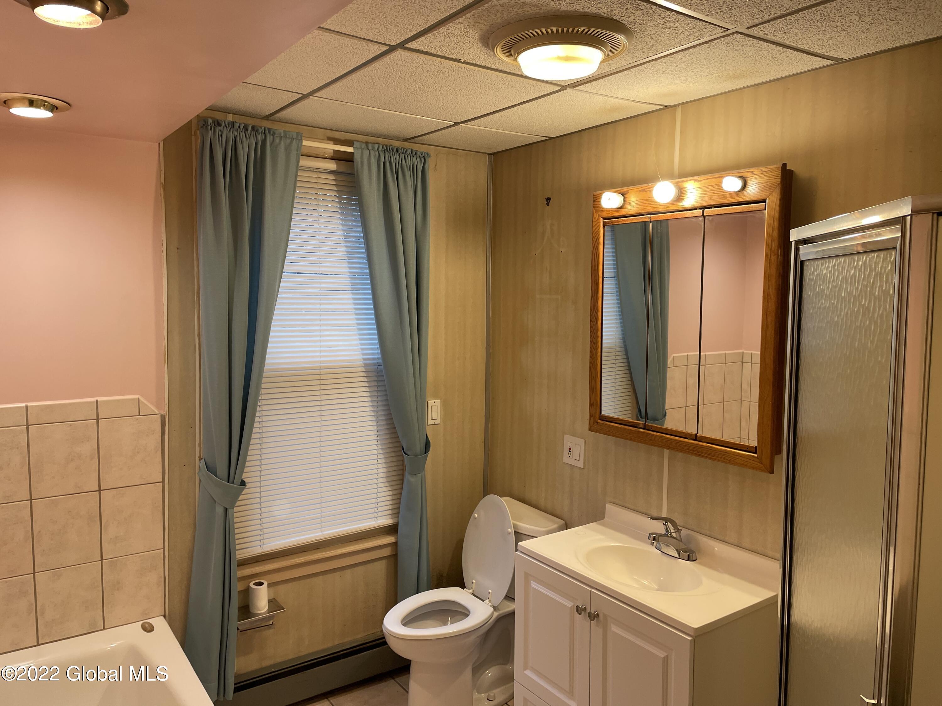 101 Maple Avenue Bethlehem, NY 12158 - Photo 4 of 13 6543C583-8AB6-4833-9432-03CF2892047A
