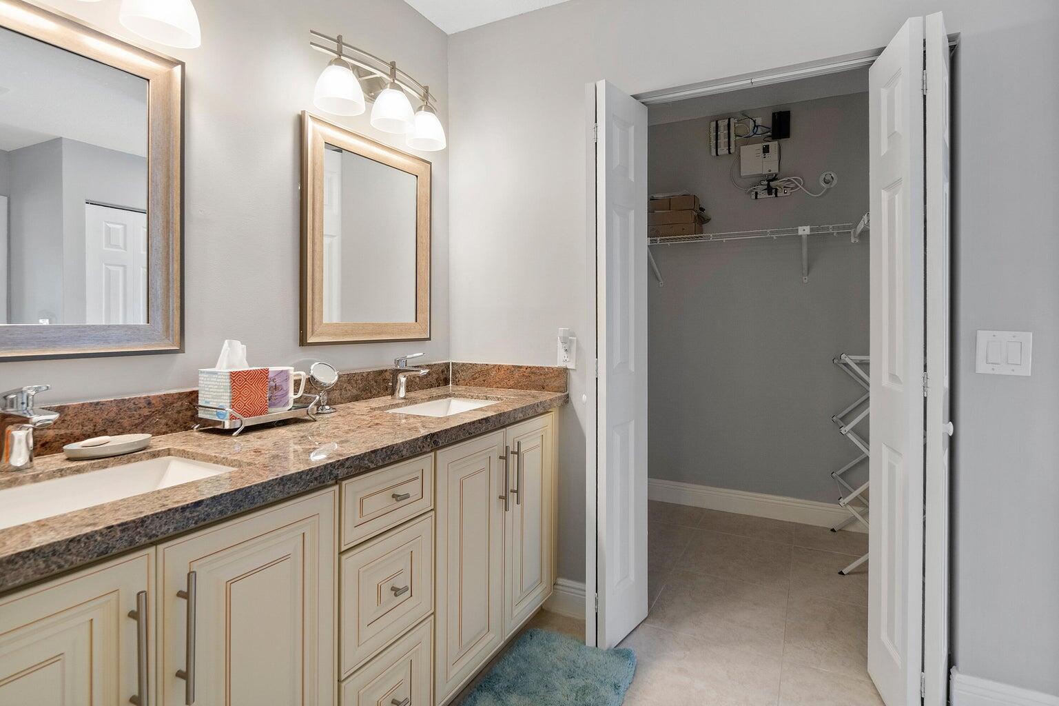 21863 Arriba Real, Unit 8K Boca Raton, FL 33433 - Photo 16 of 26 PRIMARY BATHROOM OTHER VIEW