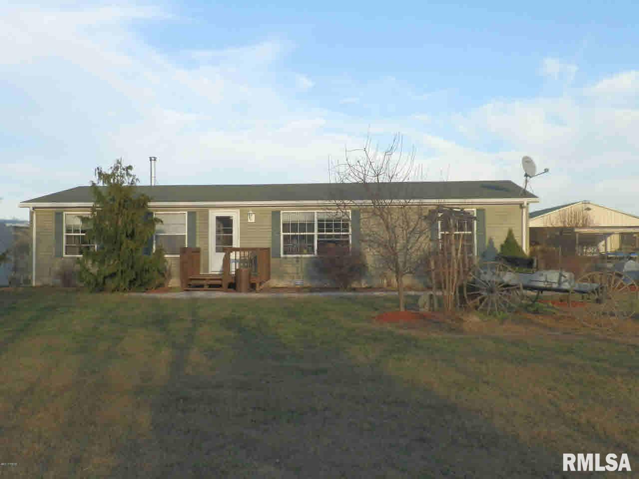 1428 Haulage Road Vergennes, IL 62994 - Photo 2 of 37