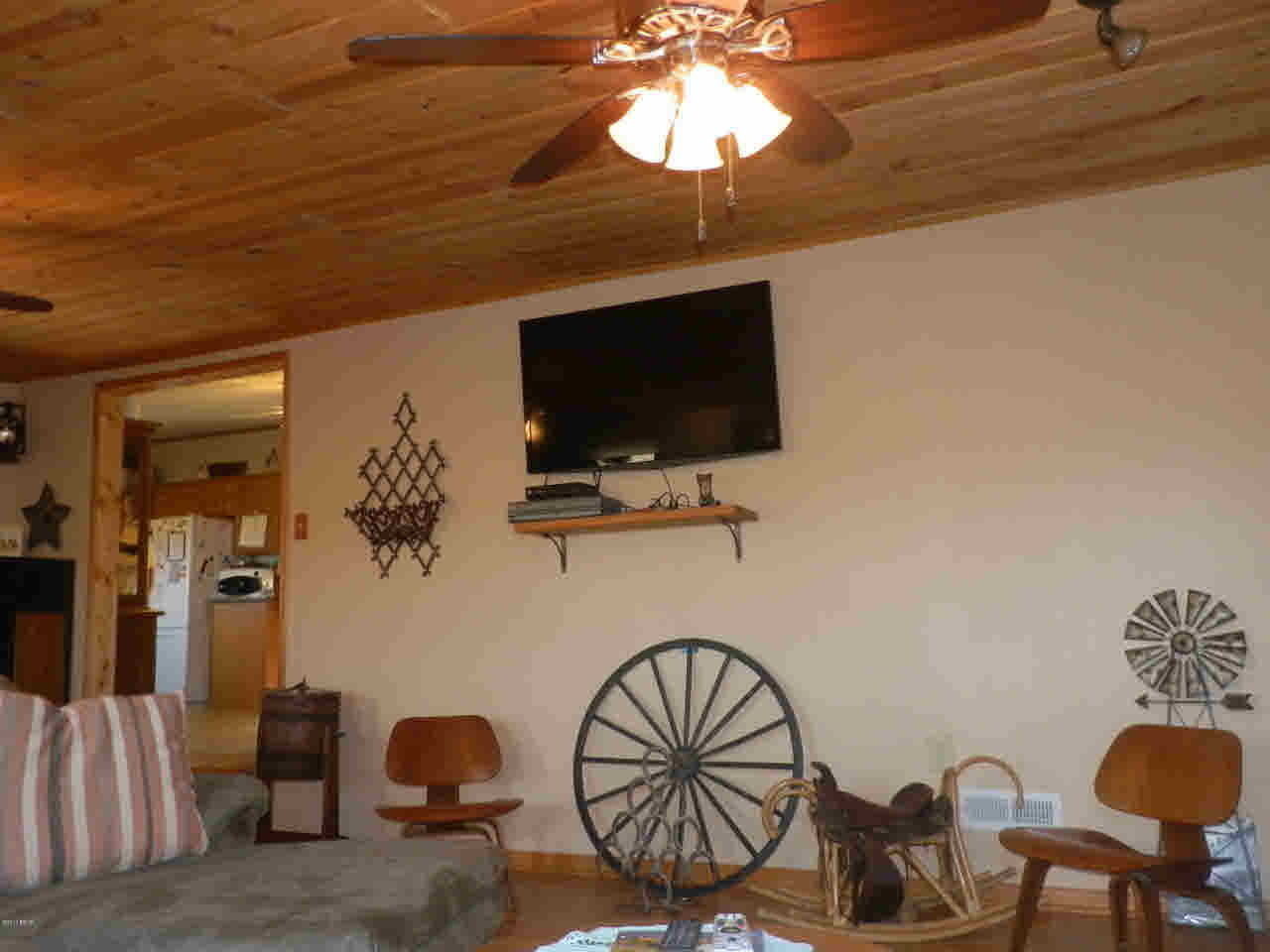 1428 Haulage Road Vergennes, IL 62994 - Photo 8 of 37