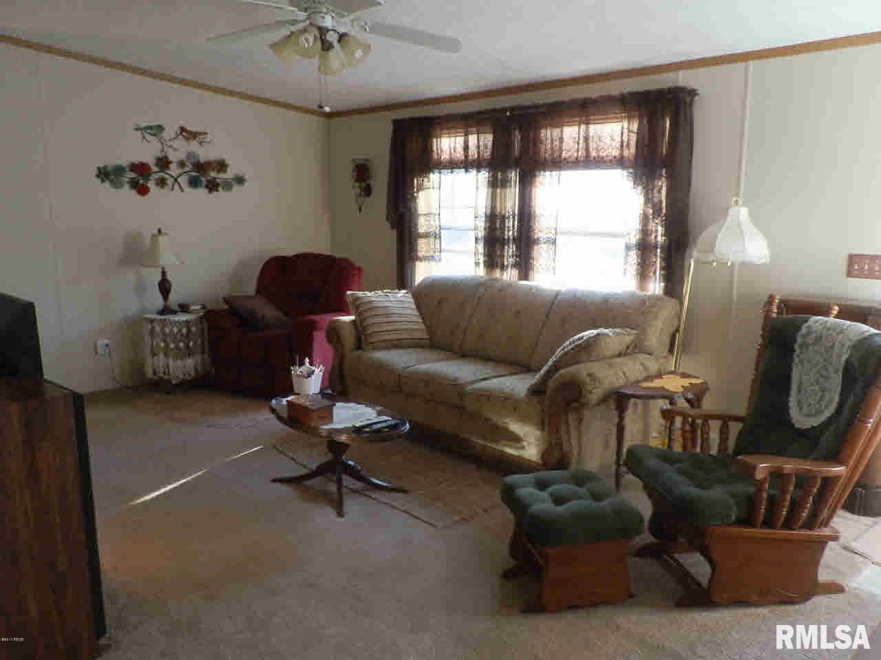1428 Haulage Road Vergennes, IL 62994 - Photo 9 of 37