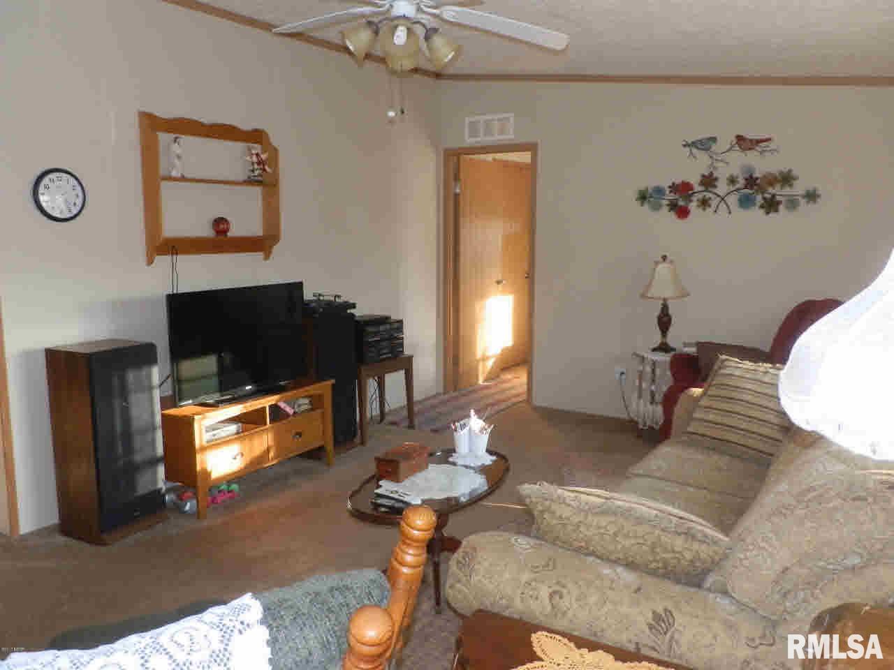 1428 Haulage Road Vergennes, IL 62994 - Photo 10 of 37