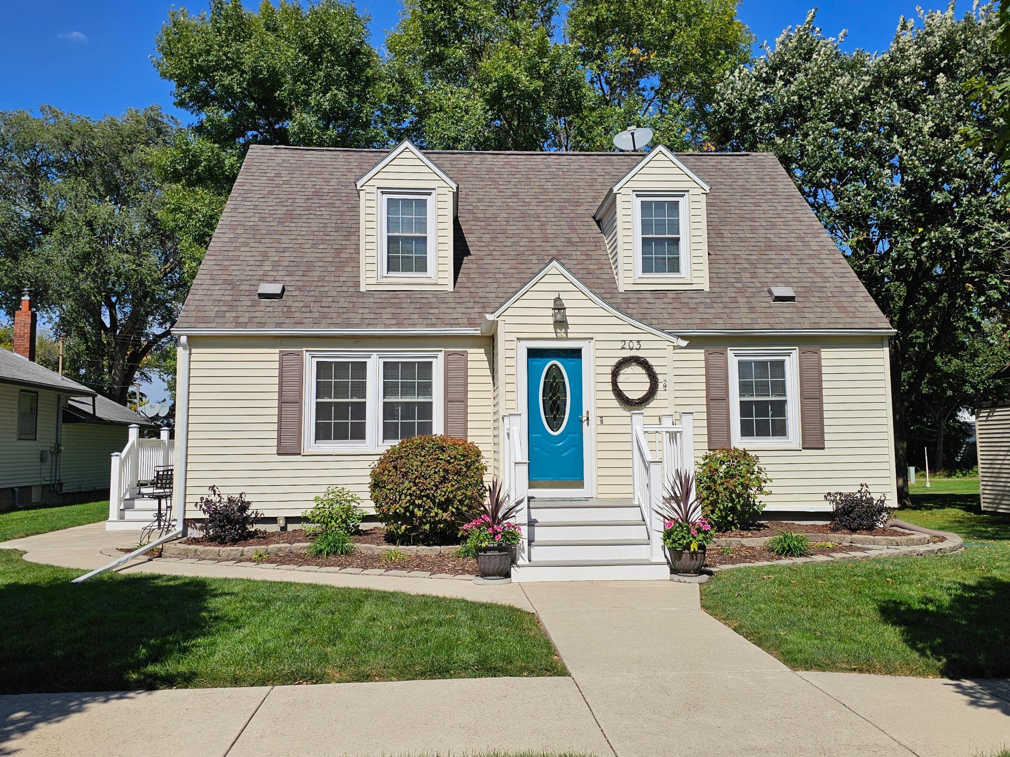 203 3rd Avenue East Lamberton, MN 56152 - Photo 1 of 42