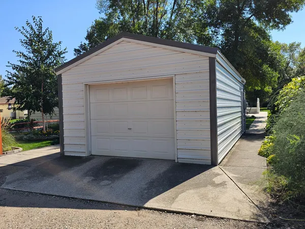 $165,000 | 203 3rd Avenue East, Lamberton, MN 56152