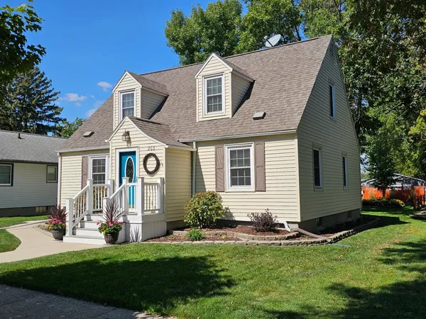 $165,000 | 203 3rd Avenue East, Lamberton, MN 56152