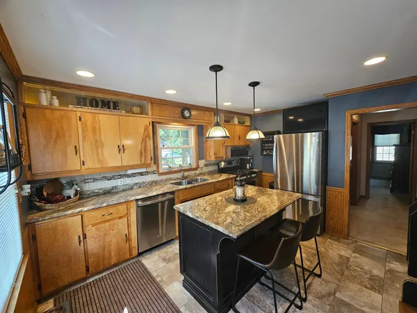 $165,000 | 203 3rd Avenue East, Lamberton, MN 56152