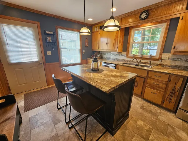 $185,000 | 203 3rd Avenue East, Lamberton, MN 56152